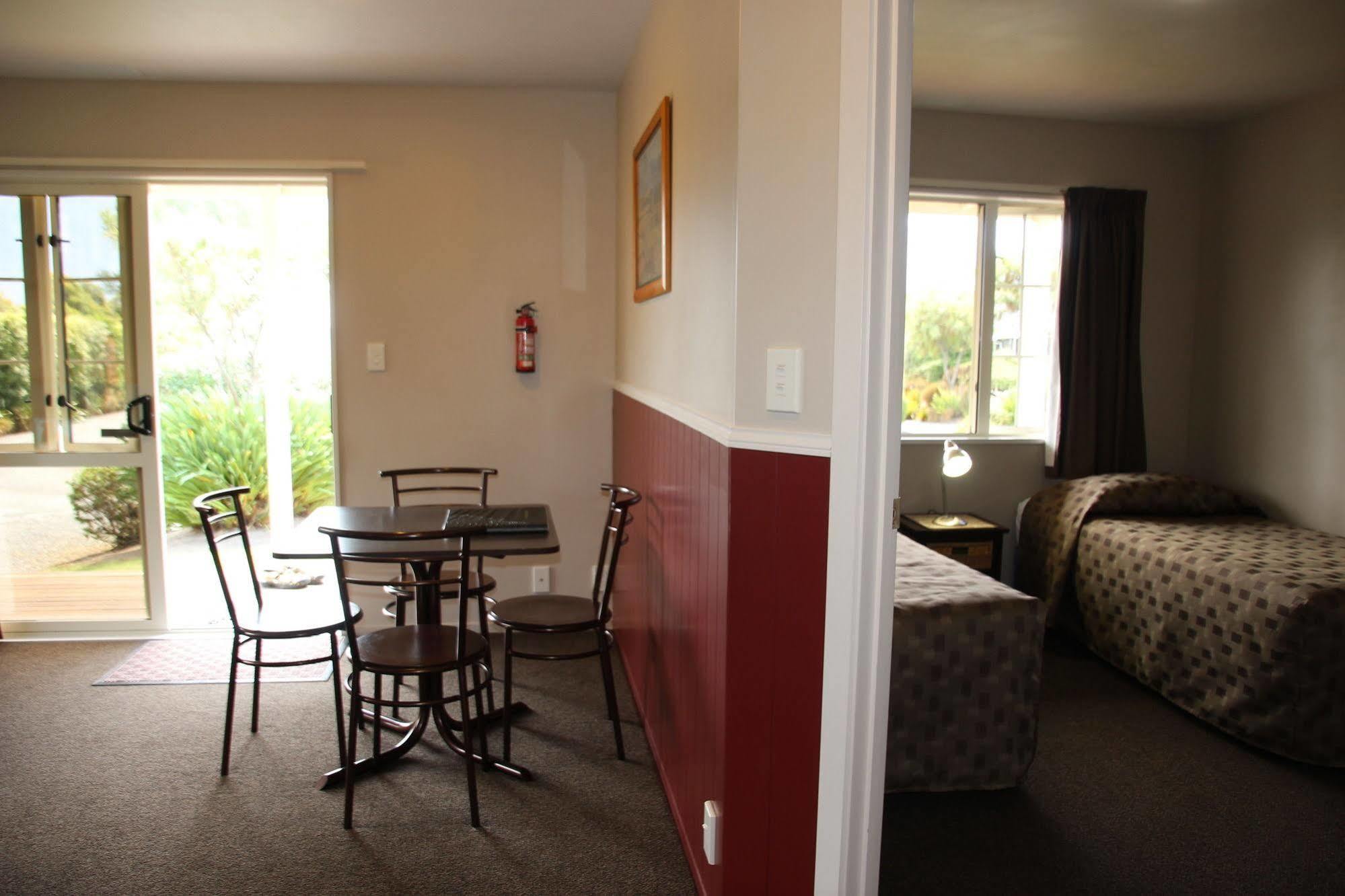 Kaikoura Cottage Motels Buitenkant foto